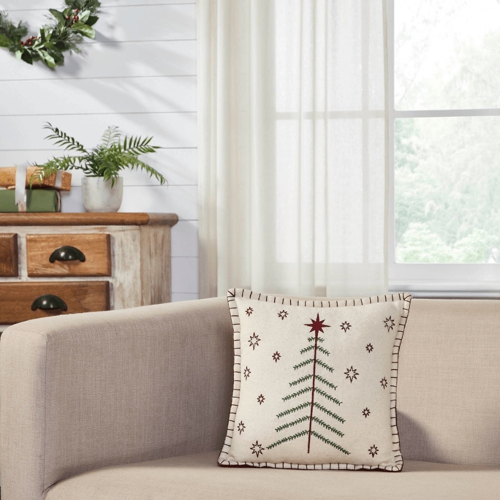 Star of Wonder Primitive Tree Pillow 12x12